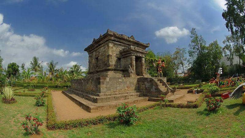 Menelusuri Candi di Malang Raya Beserta Sejarahnya
