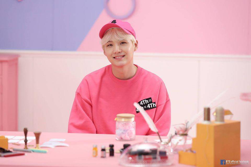 facebook.com/bangtan.official