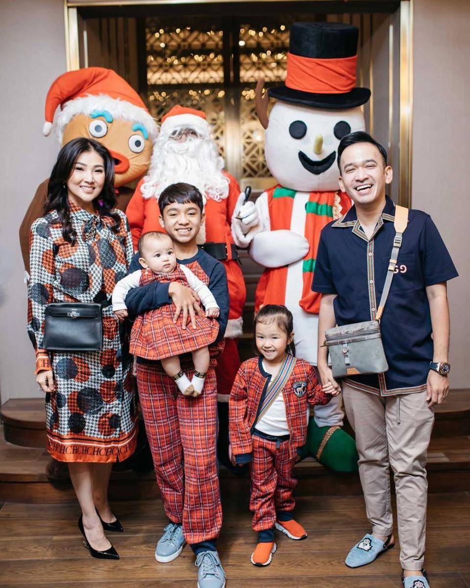 instagram.com/thaniaputrionsu