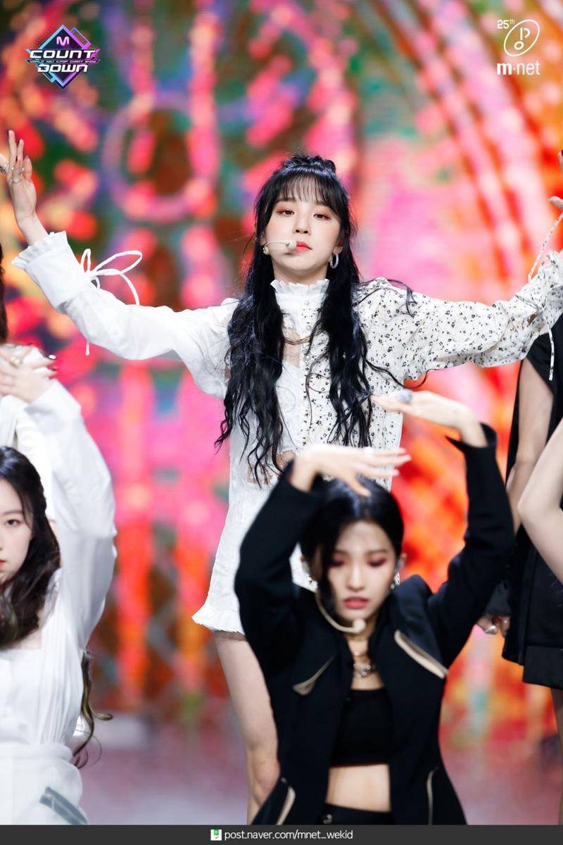 post.naver.com/mnet__wekid