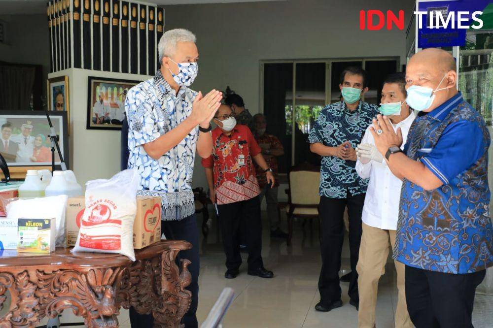 Dirjen Perdagangan Dalam Negeri Kemendagw Suhanto saat bertemu Ganjar di Puri Gedeh. Dok humas Pemprov Jateng