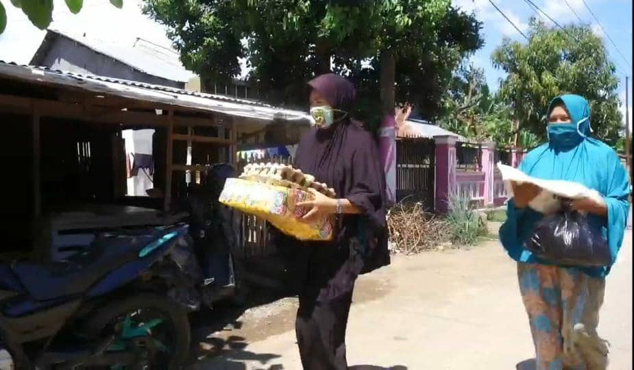 IRT di Kabupaten Gowa kembalikan sembako ke pemerintah. IDN Times/Pemkab Gowa