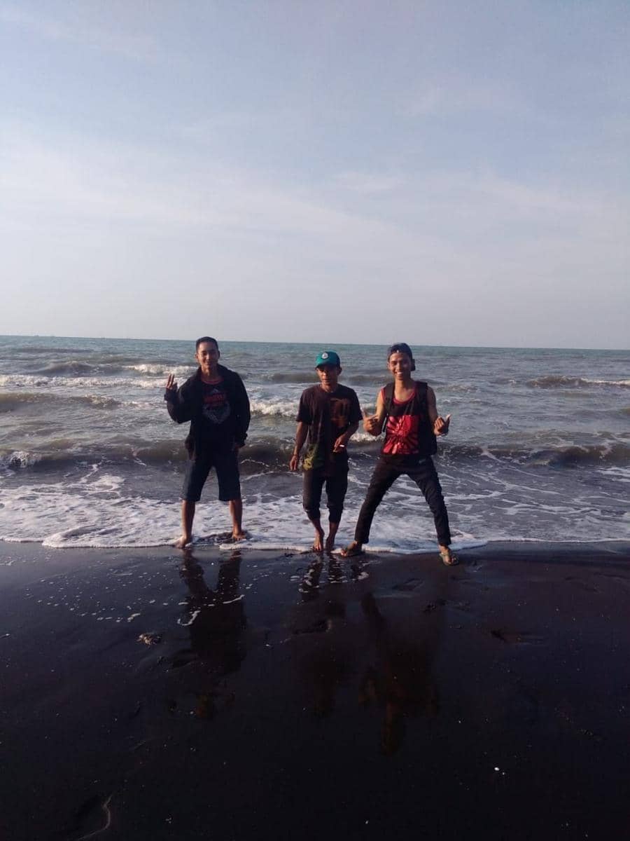 Foto salah satu korban semasa hidup paling kiri (IDN Times/Keluarga)