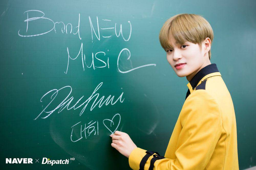 Dok. NAVER x Dispatch