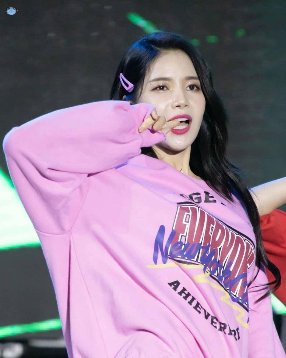 Instagram.com/solar.mamamoo
