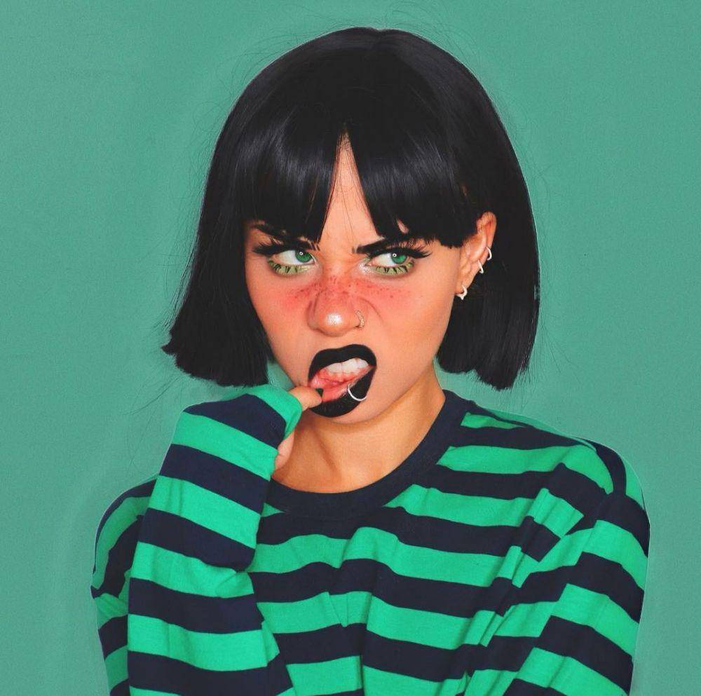 Instagram.com/snitchery