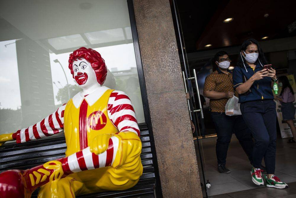 Suasana McDonald's jelang penutupannya pada Minggu, 10 Mei 2020 (ANTARA FOTO/Aprillio Akbar)