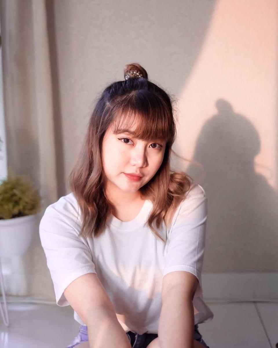 Usir Rasa Bosan di Rumah dengan Nonton Drama Korea ala Ghea Indrawari