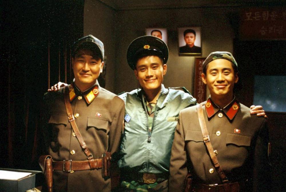 www.instagram.com/cine_21