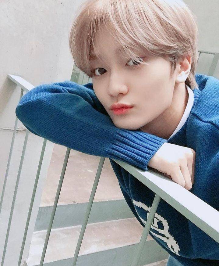 Instagram.com/cravity.starship