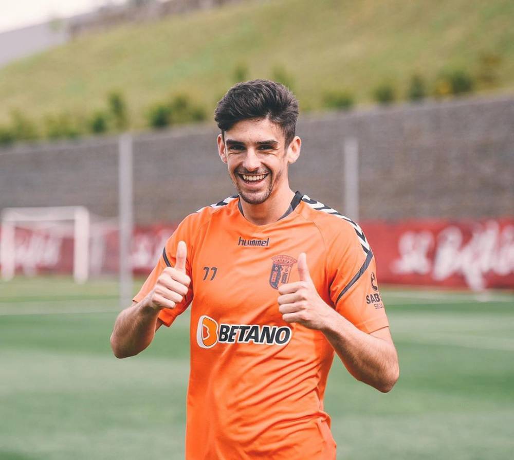 instagram.com/trincao77