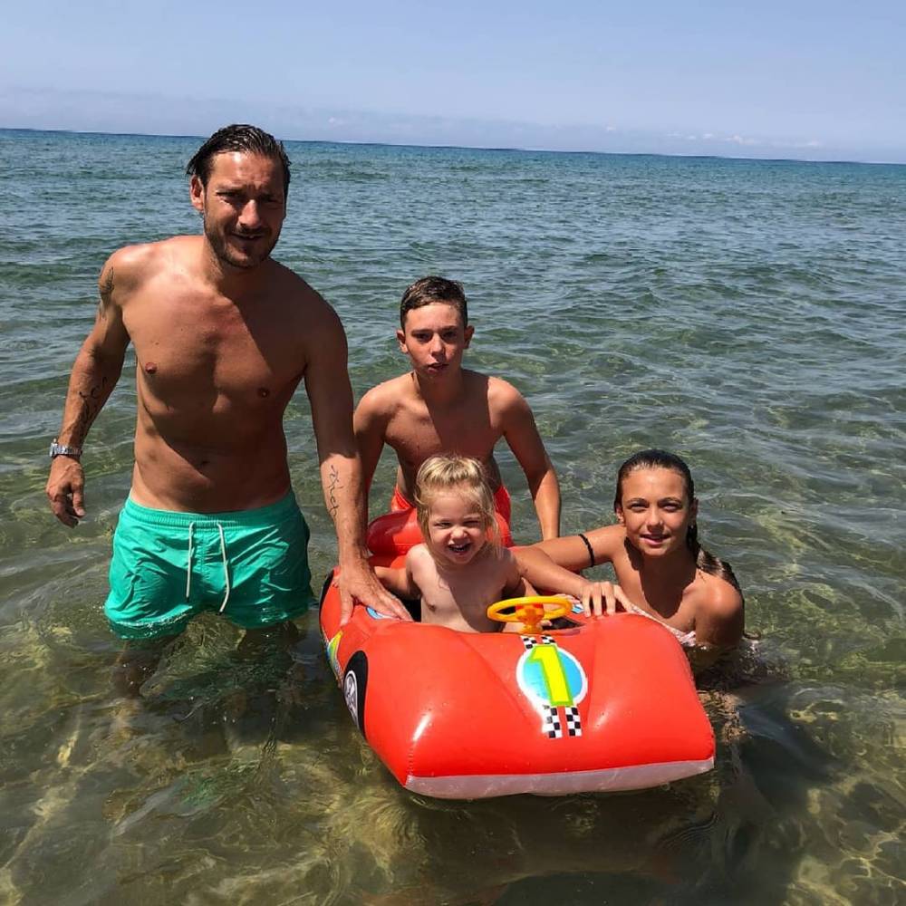 instagram.com/francescototti