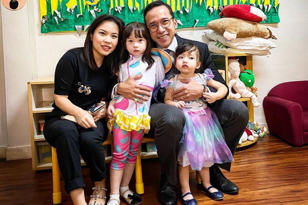 Jarang Disorot, 10 Potret Harmonis Keluarga Kecil Maruli Tampubolon