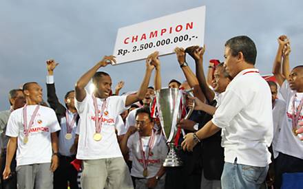 Semen Padang juara IPL 2012. (Twitter/@infosumbar).