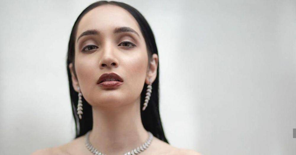 Meghna Sharma adalah Puteri Indonesia 2020 perwakilan Sumatera Utara (Instagram/@Meghnavs)