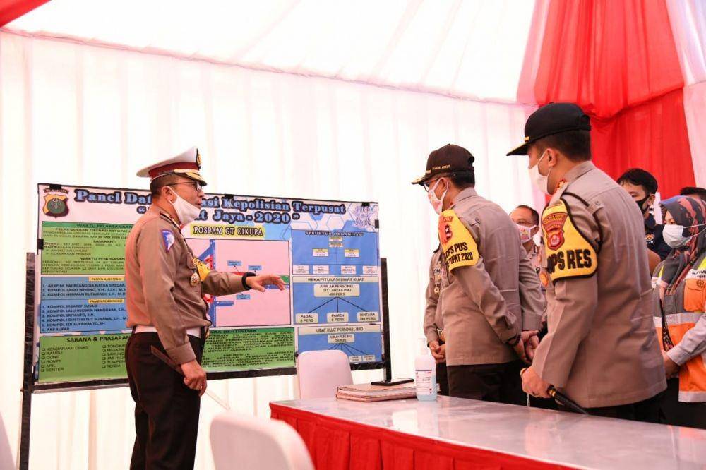 Kakorlantas Polri Tinjau Gerbang Tol Cikupa (Dok. Korlantas Polri)