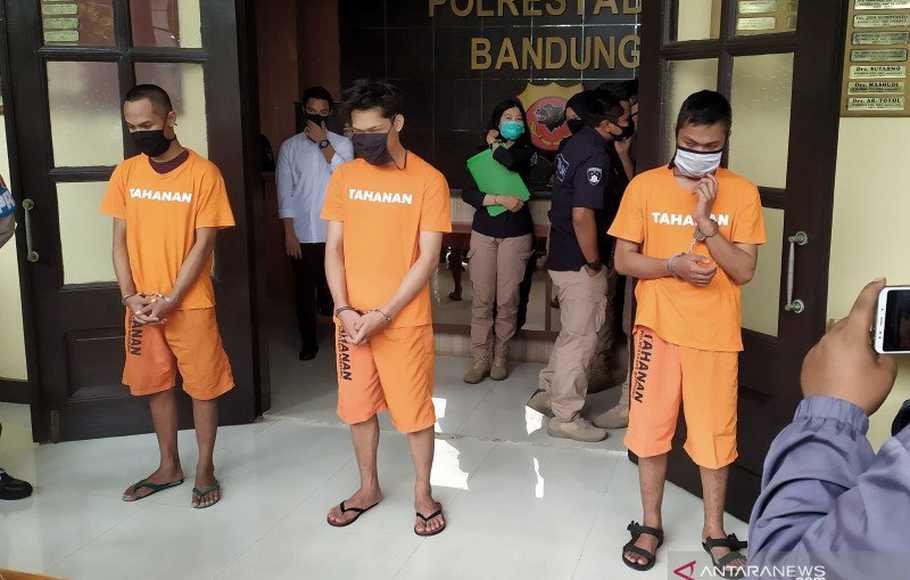 [BREAKING] Laporan Dicabut, Polrestabes Bandung Bebaskan YouTuber Ferdian Paleka