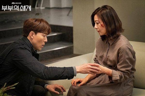 Instagram/kimheeaebar