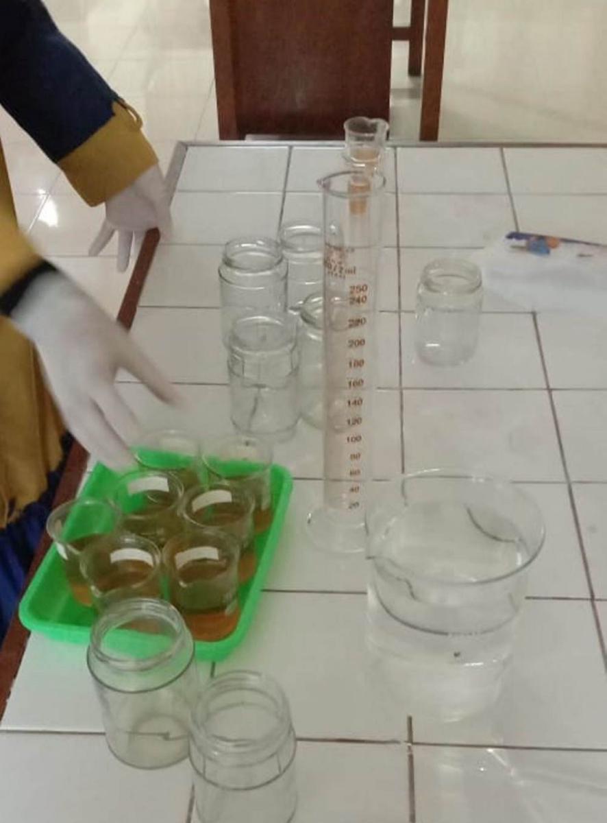Mahasiswa UNY Manfaatkan Limbah Pisang Ambon untuk Bahan Tepung Pektin