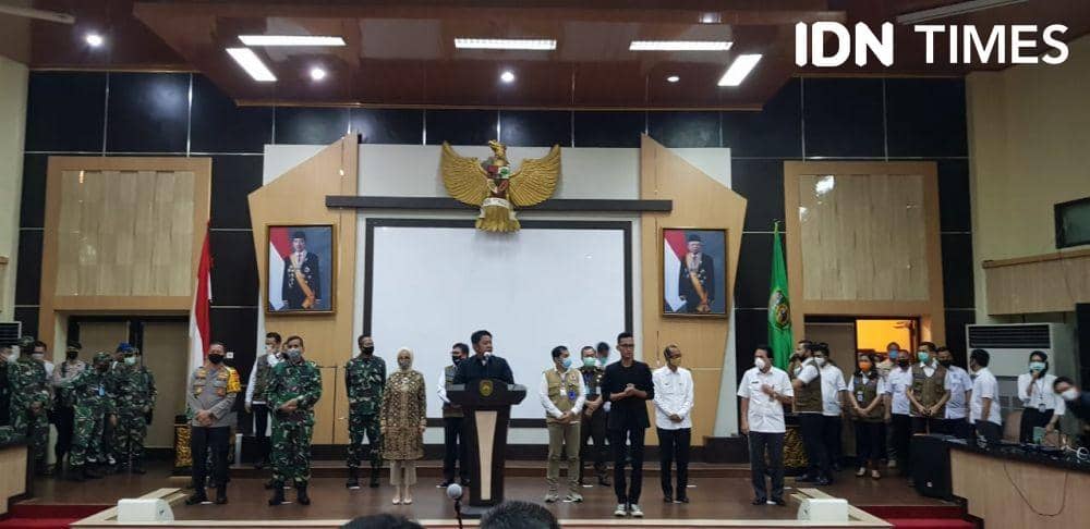 Konferensi Pers penetapan PSBB Palembang (IDN Times/Feny Maulia Agustin)