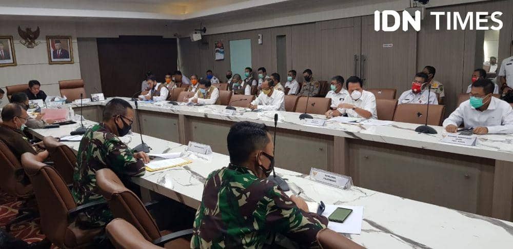 Rapat PSBB Palembang (IDN Times/Feny Maulia Agustin)