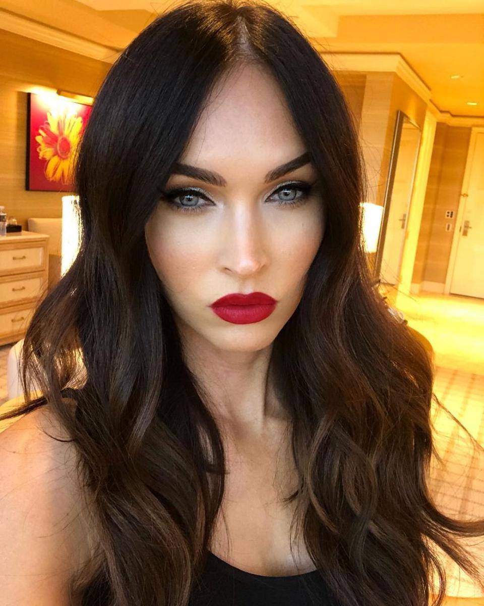 instagram.com/meganfox