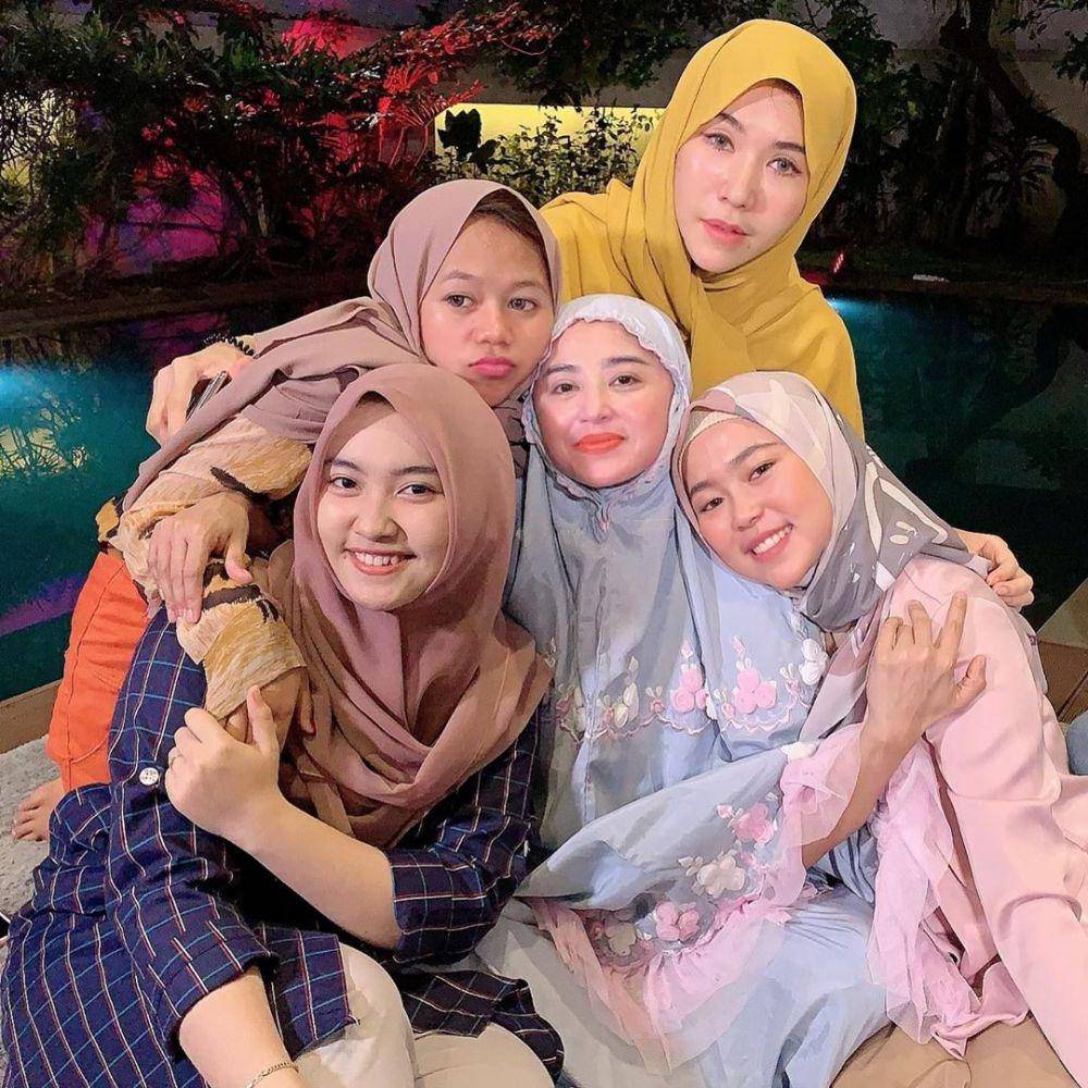 Instagram.com/dewiperssikreal