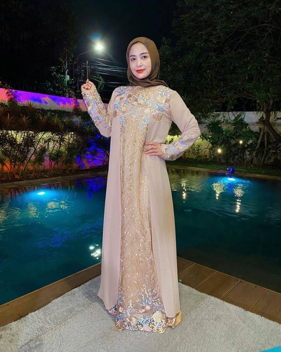 Instagram.com/dewiperssikreal