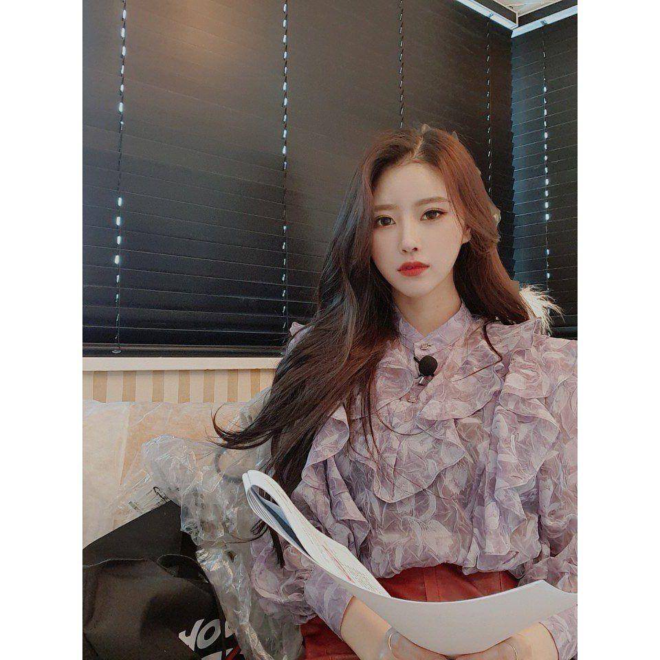 Instagram.com/official_lvlz8_/