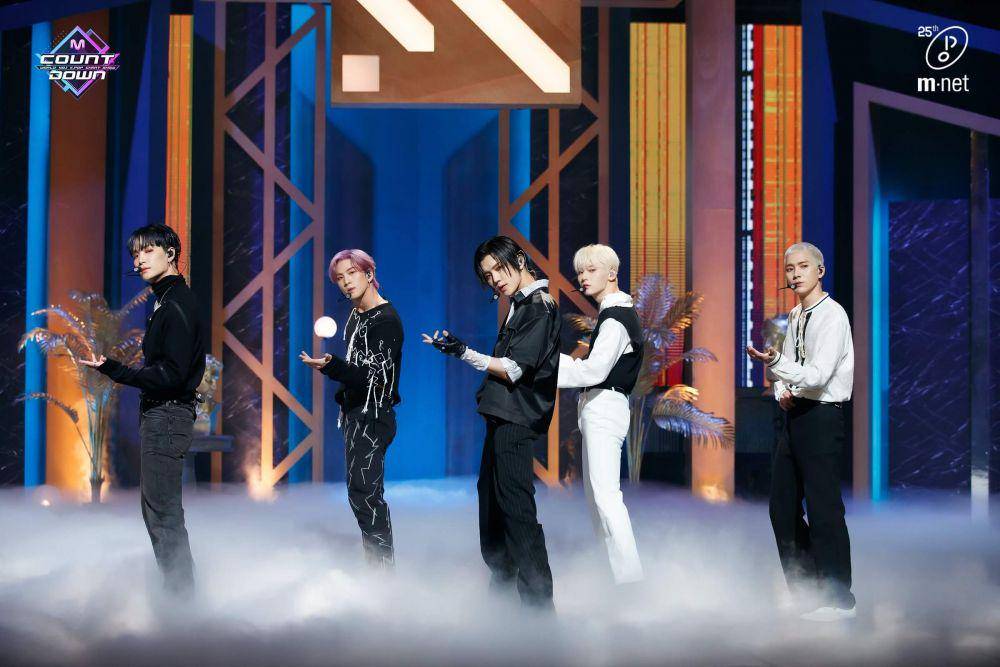 twitter.com/MnetMcountdown