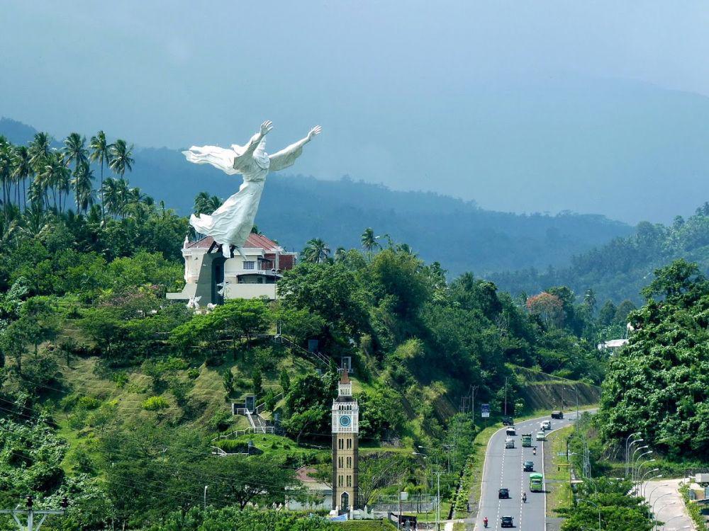 Usai Corona, Pastikan Kunjungi 7 Tempat Wisata Terindah di Manado Ini!