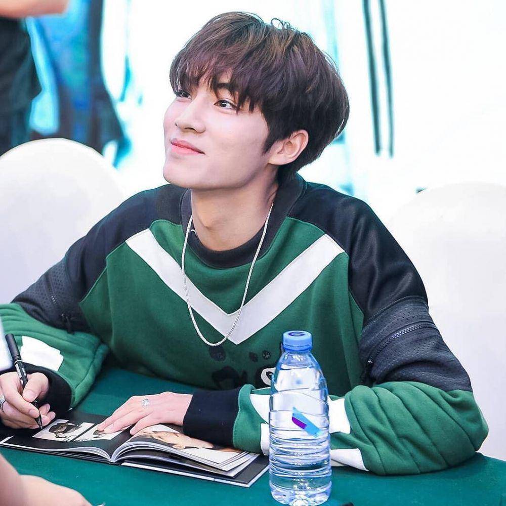 Instagram.com/xiaojun_wayv