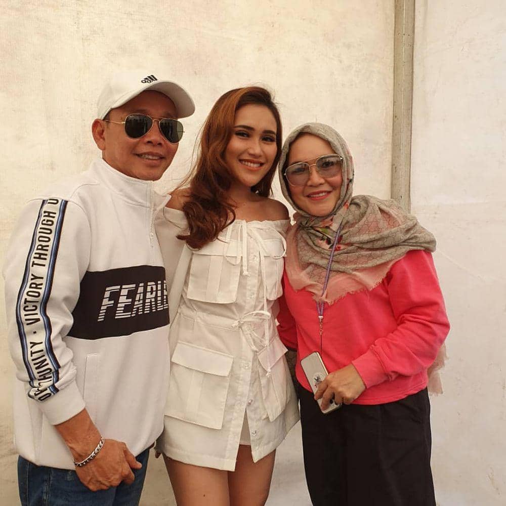 instagram.com/mom_ayting92_