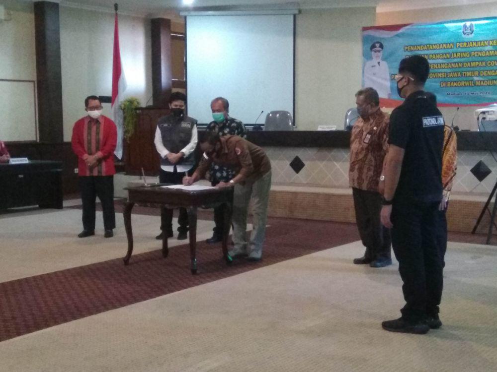 Bantu Warga Terdampak Corona, Pemprov Jatim Rogoh Dana Rp500 Miliar