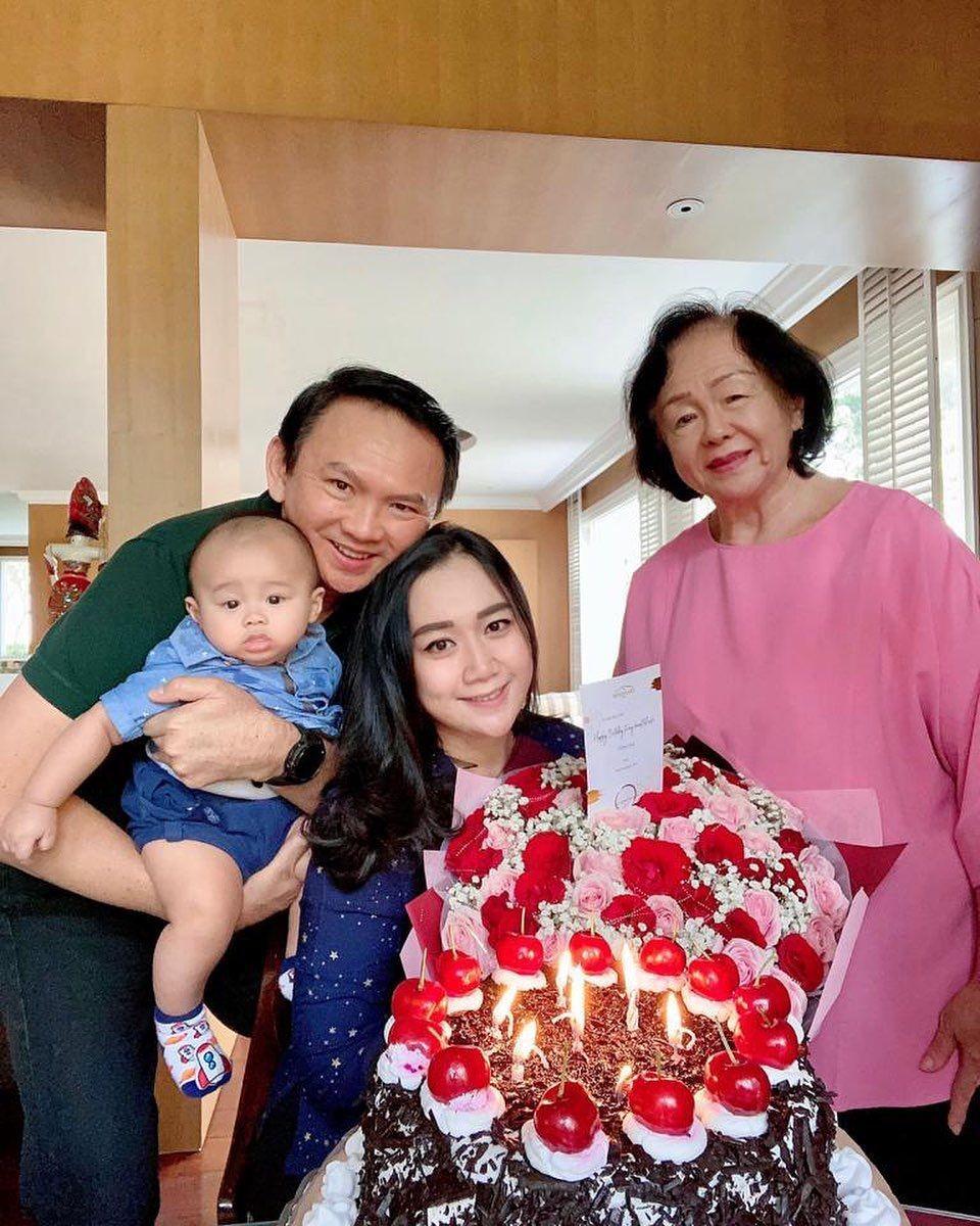 Mesra! Ahok Ucapkan Selamat Ulang Tahun untuk Istri lewat Instagram