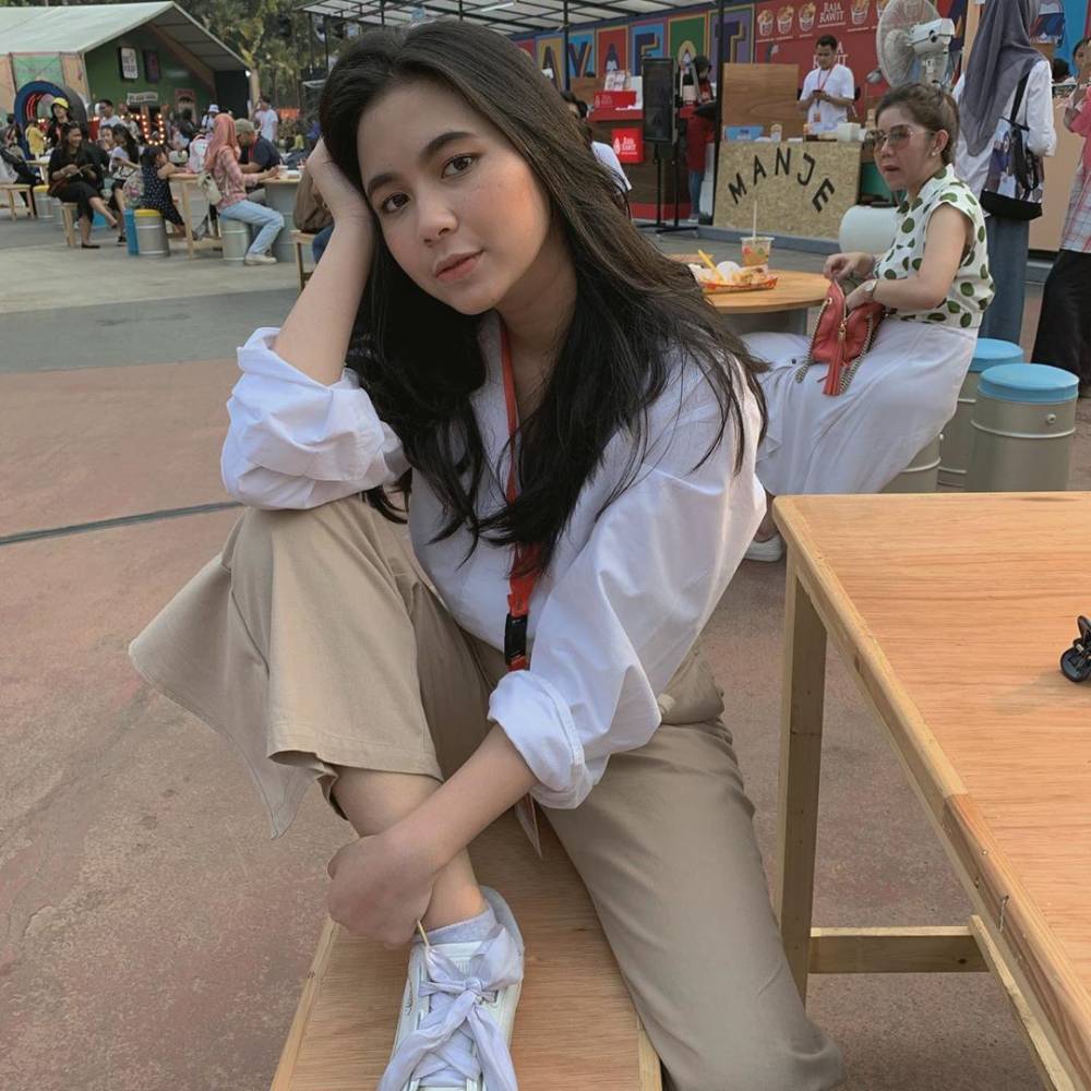 Instagram.com/ashzahrantiara