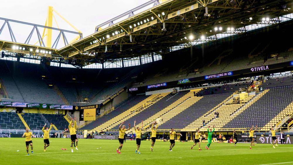 Twitter.com/BlackYellow