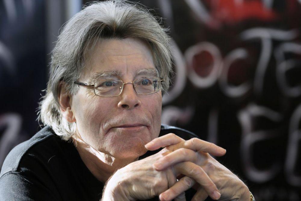6 Fakta Nyentrik di Balik Penulis Terkenal Dunia, Ada Stephen King!
