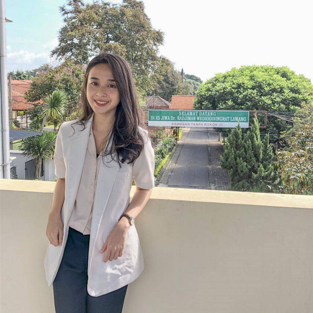 Instagram.com/nimazdewantary