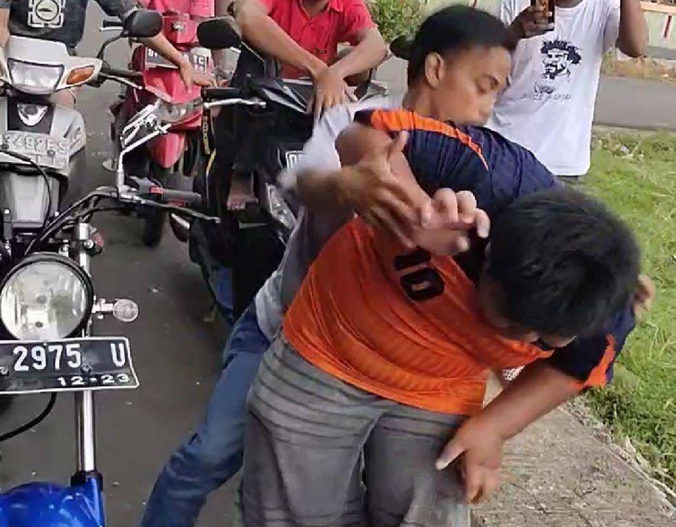 Screenshot rekaman video penganiayaan bocah di Kabupaten Pangkep, Sulsel. IDN Times/Istimewa