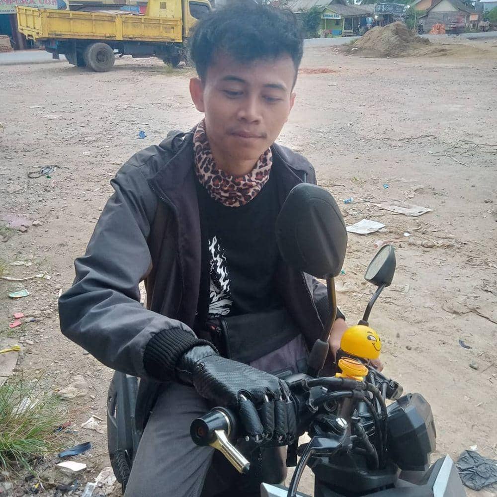 Pembuatan robot bionik smart hand (IDN Times/Dokumen Pribadi)
