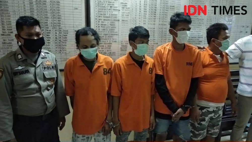 Empat tersangka pengeroyokan di Samarinda Seberang (IDN Times/Yuda Almerio)