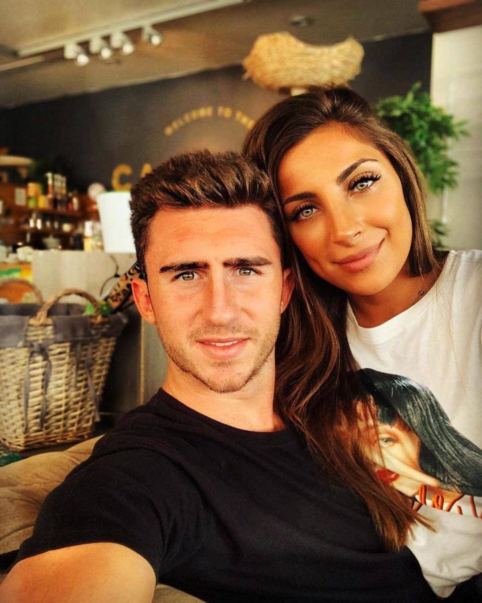 instagram.com/laporte