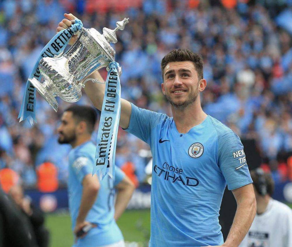 instagram.com/laporte