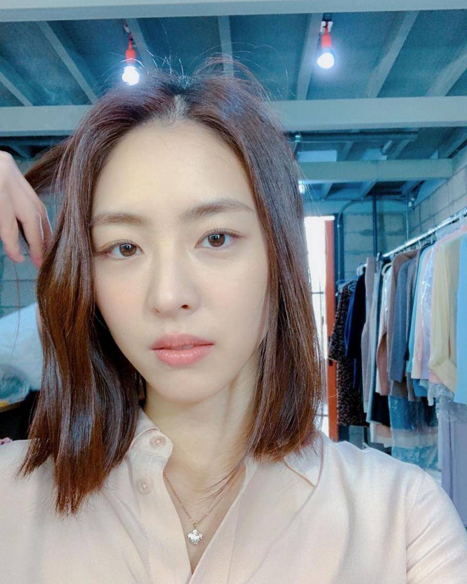 instagram.com/yeonhee.luv