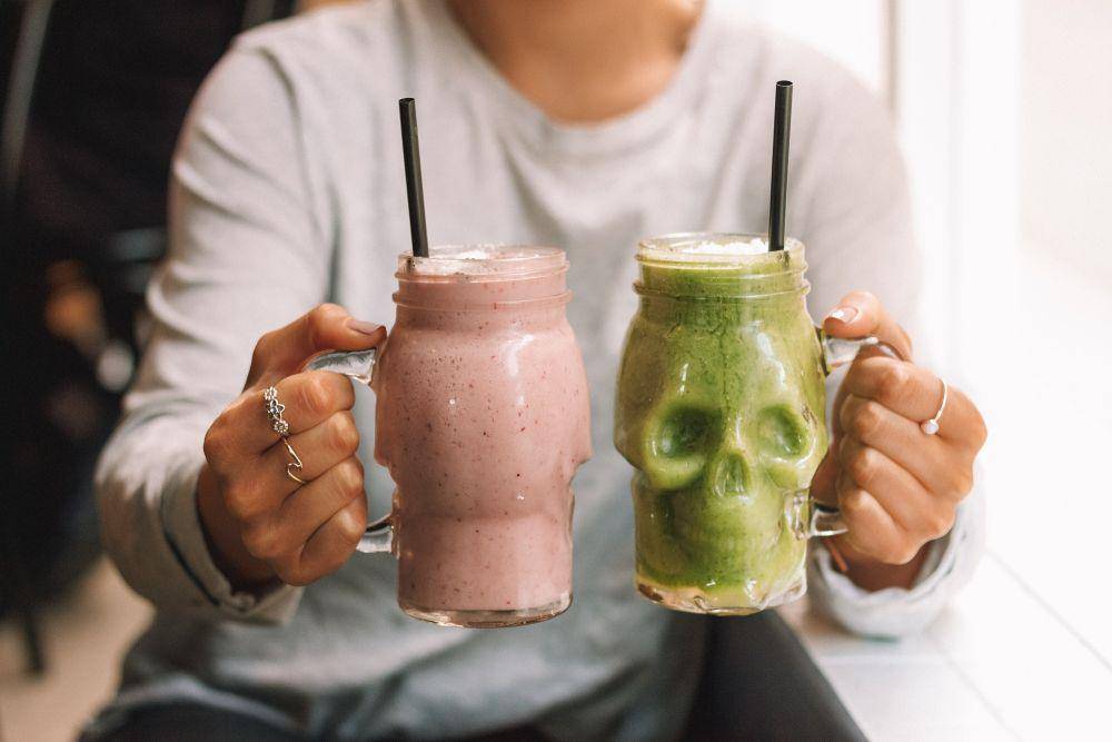 ilustrasi smoothies (unsplash.com/MaddiBazzocco)