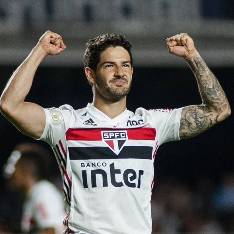 instagram.com/pato