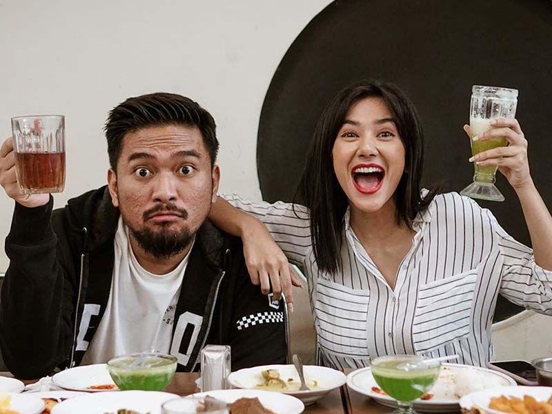 Seru Kerja Bareng, Ini 10 Potret Kompak Fanny Ghasani dan Imam Darto