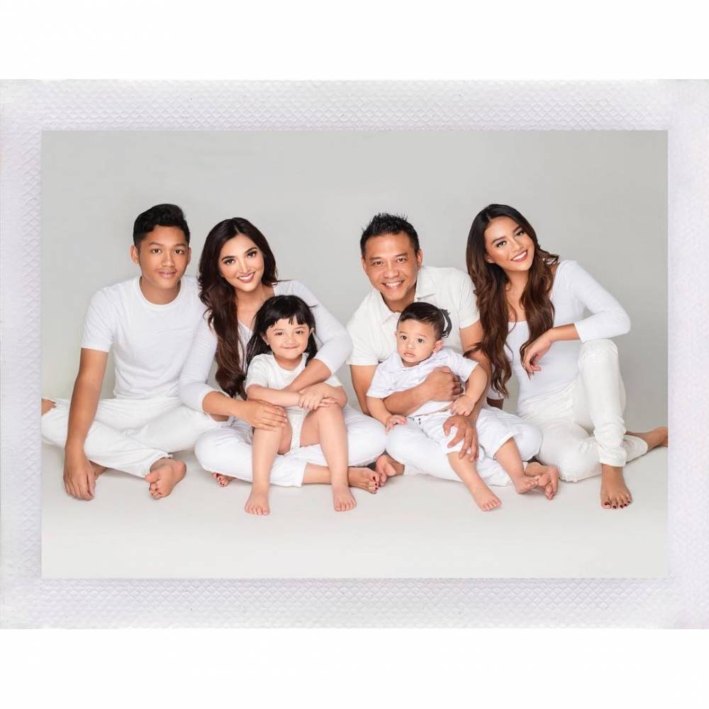 Instagram.com/aurelie.hermansyah