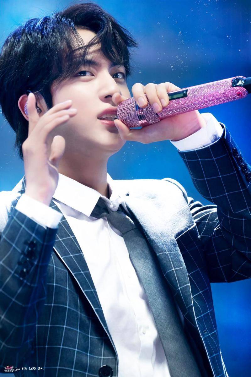 Twitter.com/jinKissLetsgo